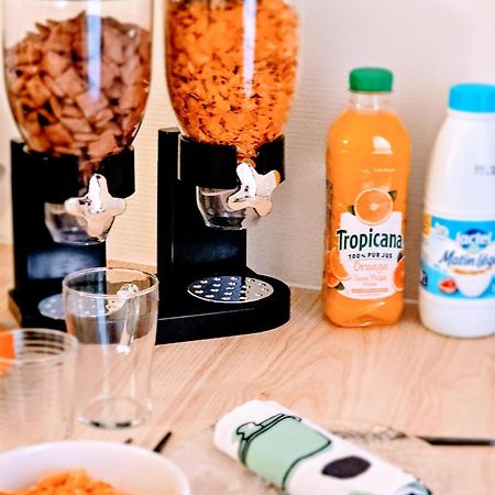 7 Couchages Aux Portes Des Celebres Parfumeries Wifi Грас Екстериор снимка