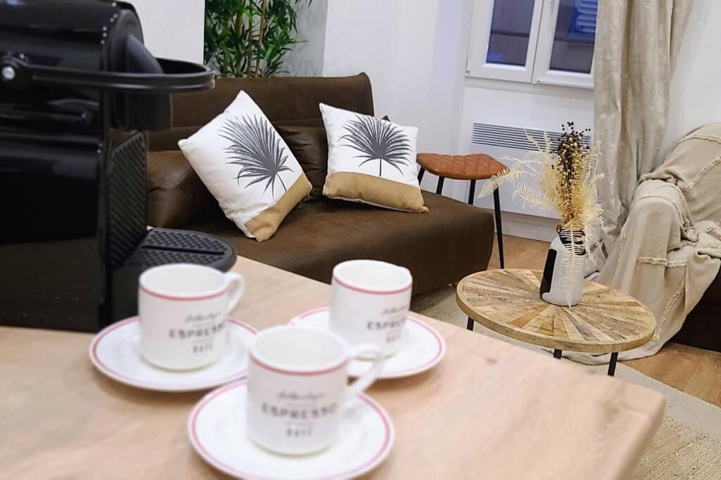 7 Couchages Aux Portes Des Celebres Parfumeries Wifi Грас Екстериор снимка