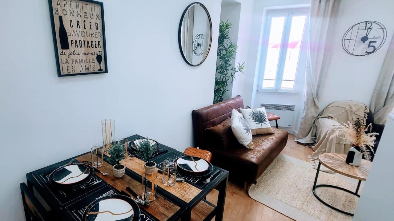 7 Couchages Aux Portes Des Celebres Parfumeries Wifi Грас Екстериор снимка